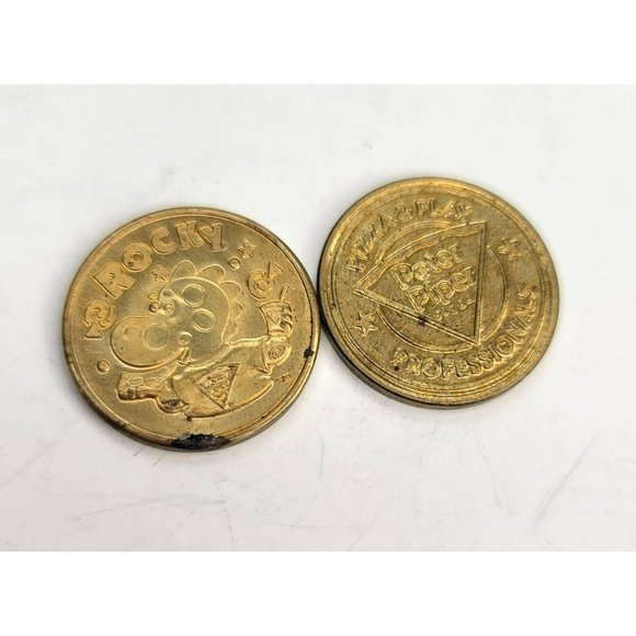 Peter Piper Pizza Rocky Token Arcade Coins Set of Two Gold Tone SC815 - Picture 2 of 4